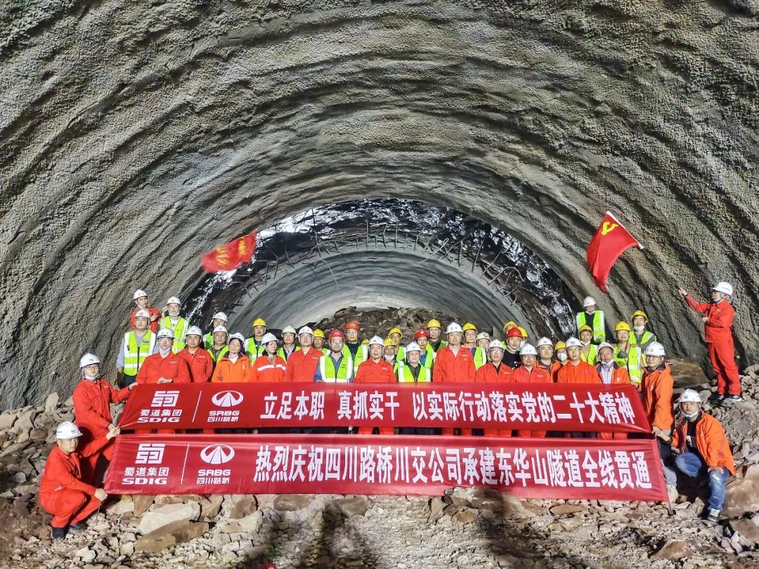 微信图片_20221118104139.jpg 微信图片_20221118104139.jpg