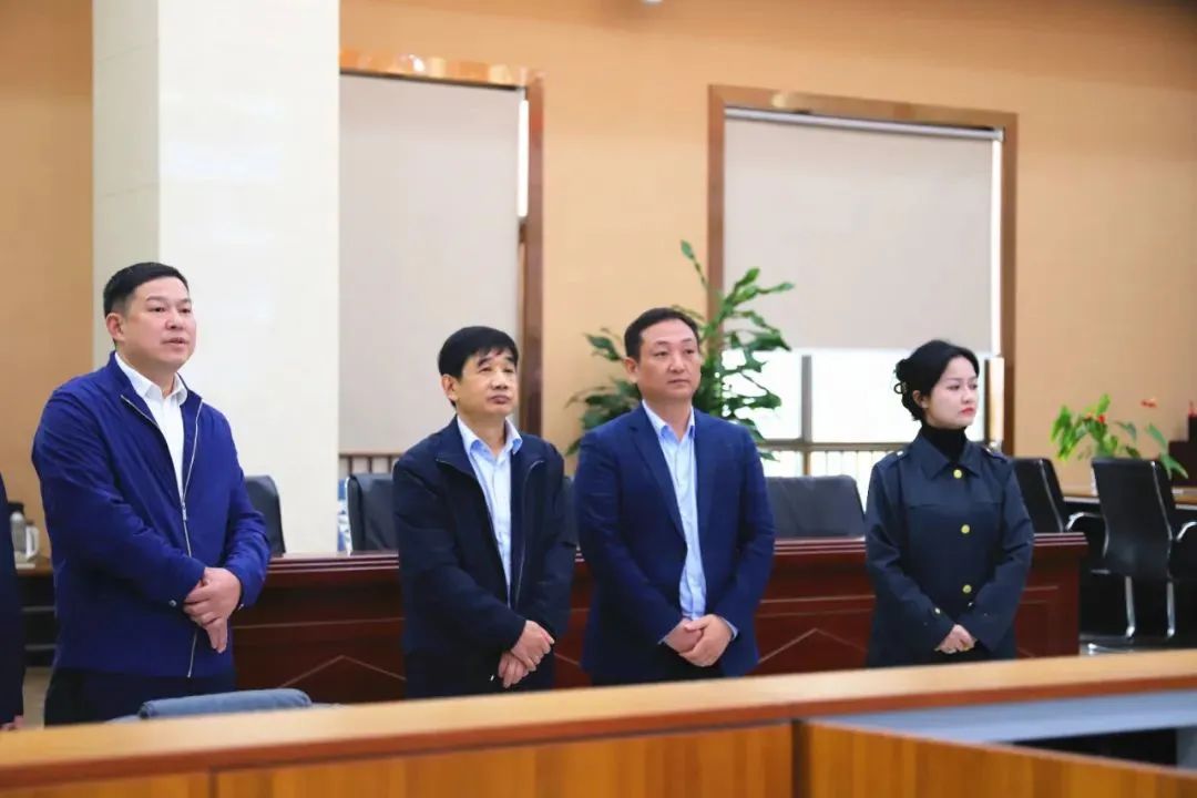 蜀道集团副总经理，华体huati(中国)党委书记、董事长周凤岗到川南片区公司督导调研