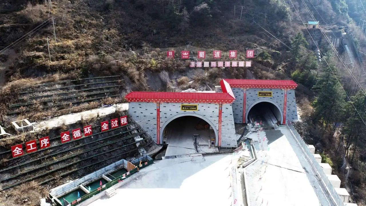 微信图片_20240125150502.jpg 微信图片_20240125150502.jpg