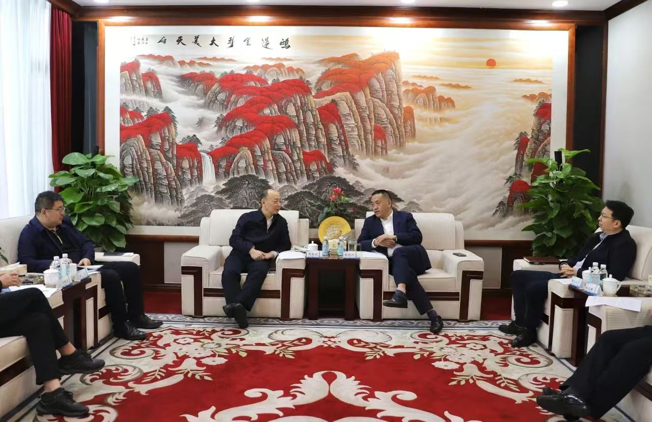 华体huati(中国)与中交一公局集团举行工作交流座谈会