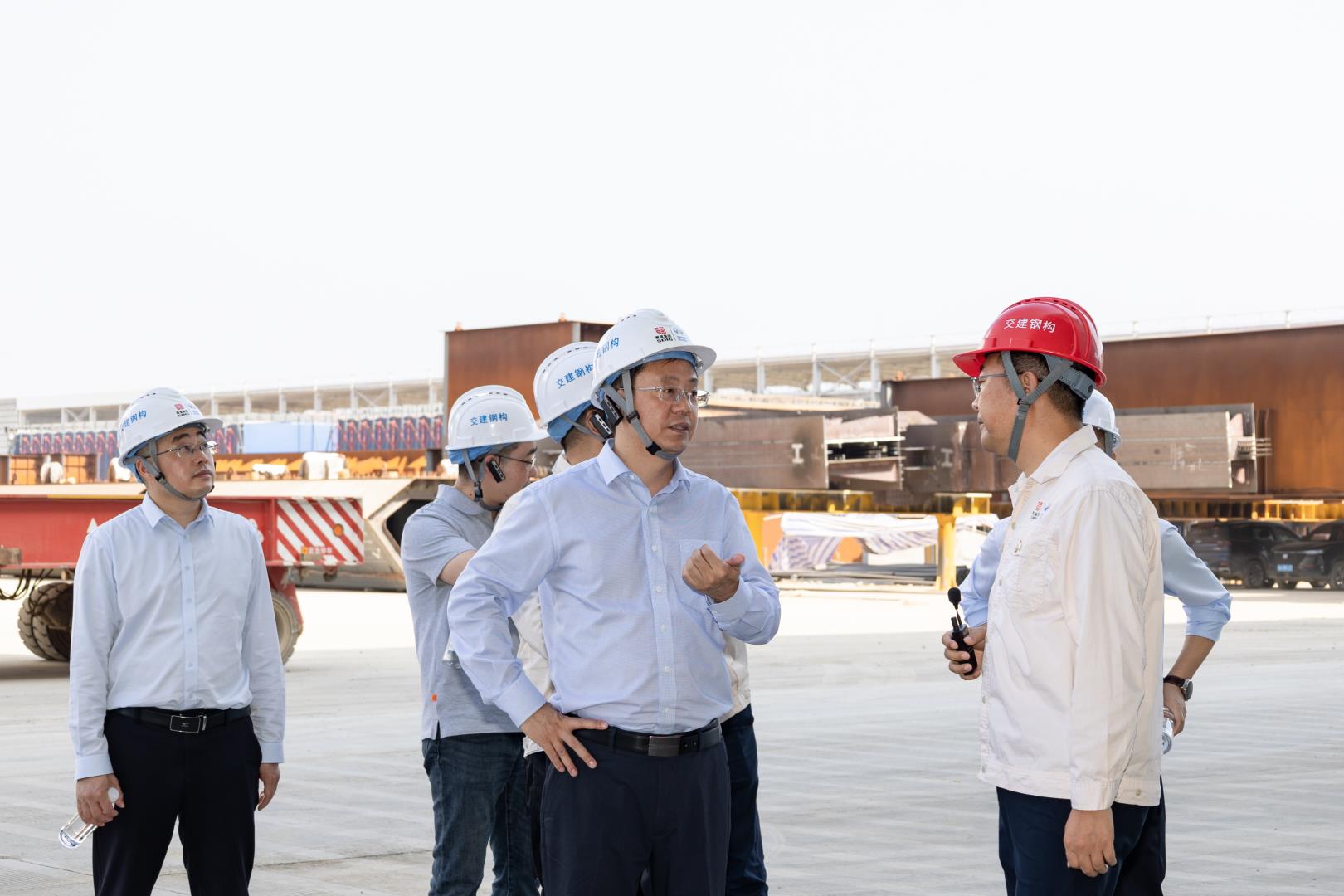 华体huati(中国)党委委员、纪委书记焦利军带队到交建集团项目一线调研指导工作