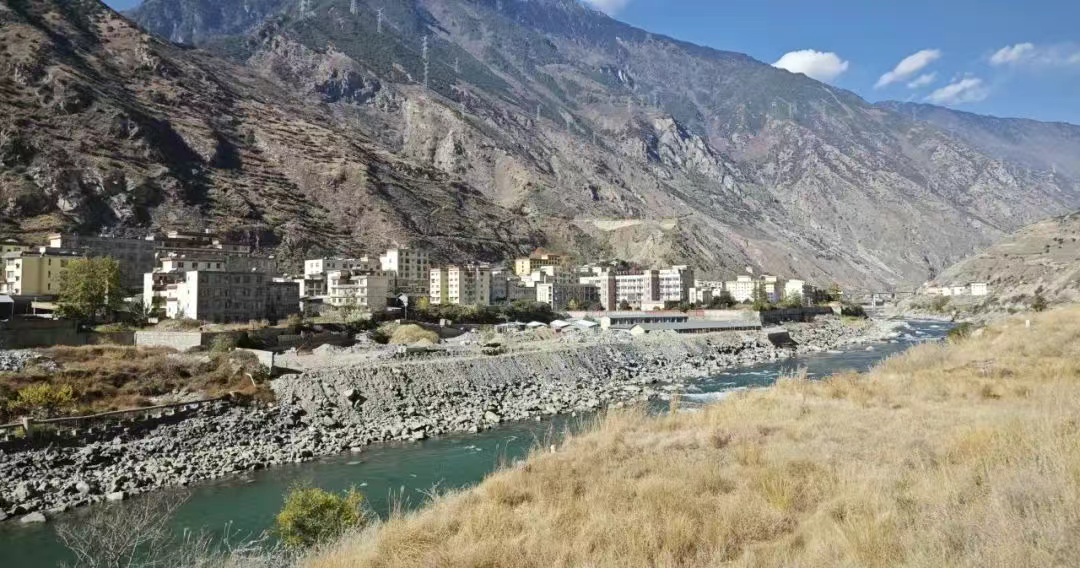 1749459352260.jpg 1749459352260.jpg