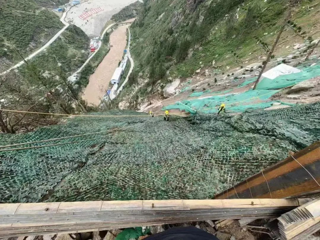 7c1352aad8c4de9b836fa6f151449ce9.jpg 7c1352aad8c4de9b836fa6f151449ce9.jpg