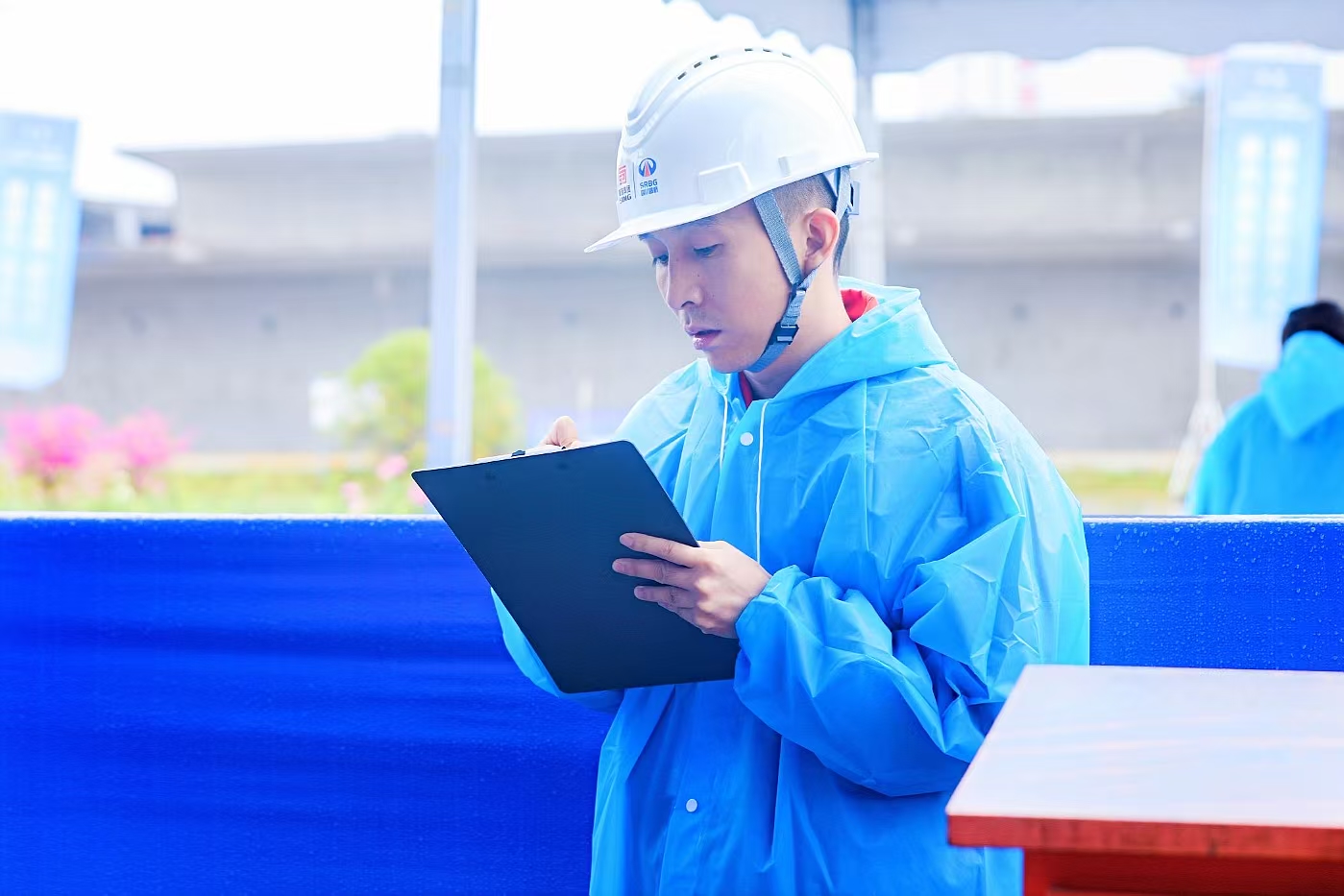 路桥工匠 | 吴波：匠心筑安，用坚守诠释责任担当